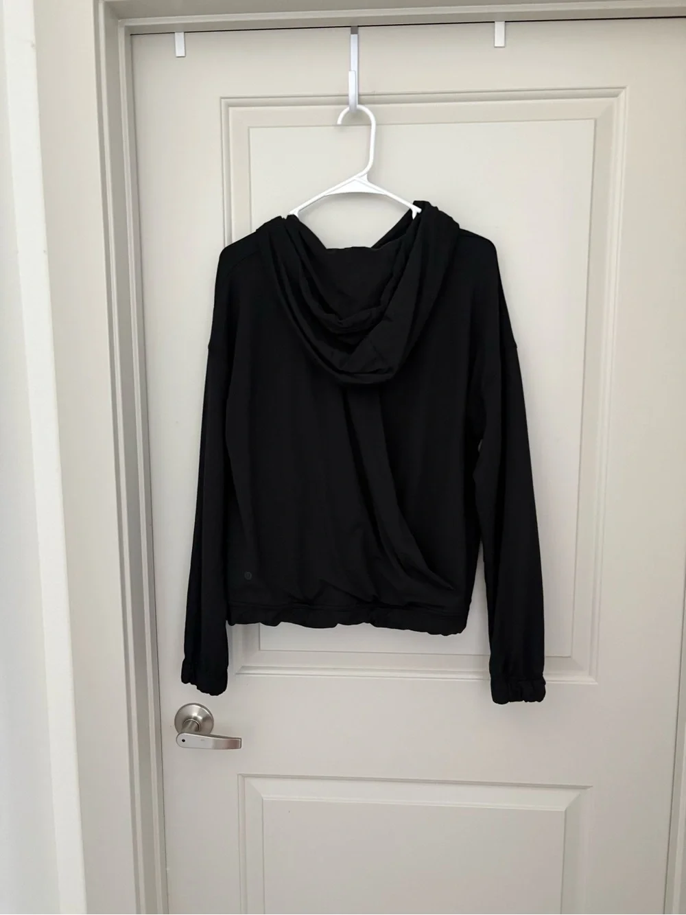 lululemon athletica Black Crewneck Hooded Sweater size 8